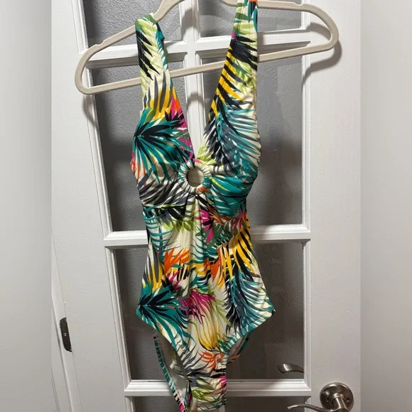 NWOT Shade & Shore Women's Plunge Ring Detail Swimsuit-Multi Tropical Print - Picture 3 of 13